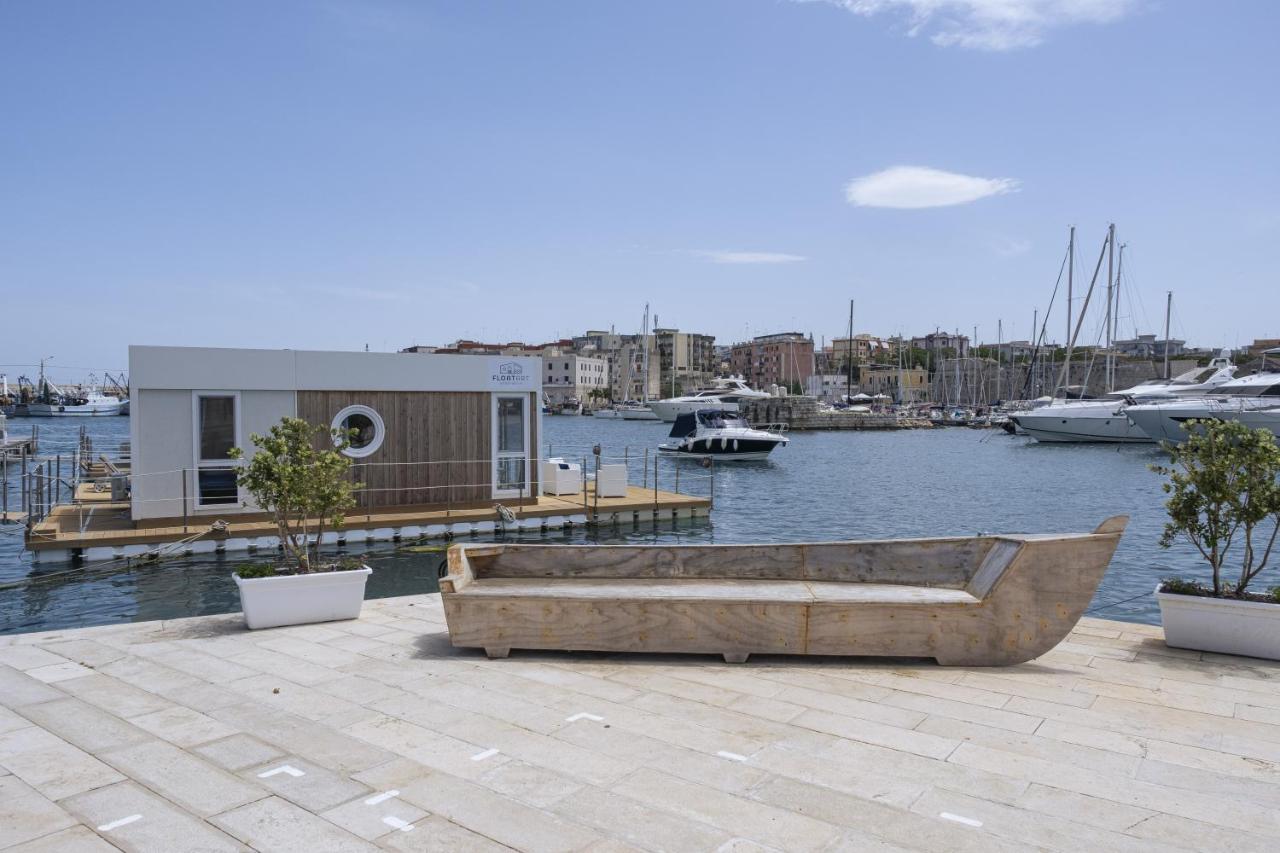 מלון Houseboat Floatart Experience ביצ'לייה מראה חיצוני תמונה